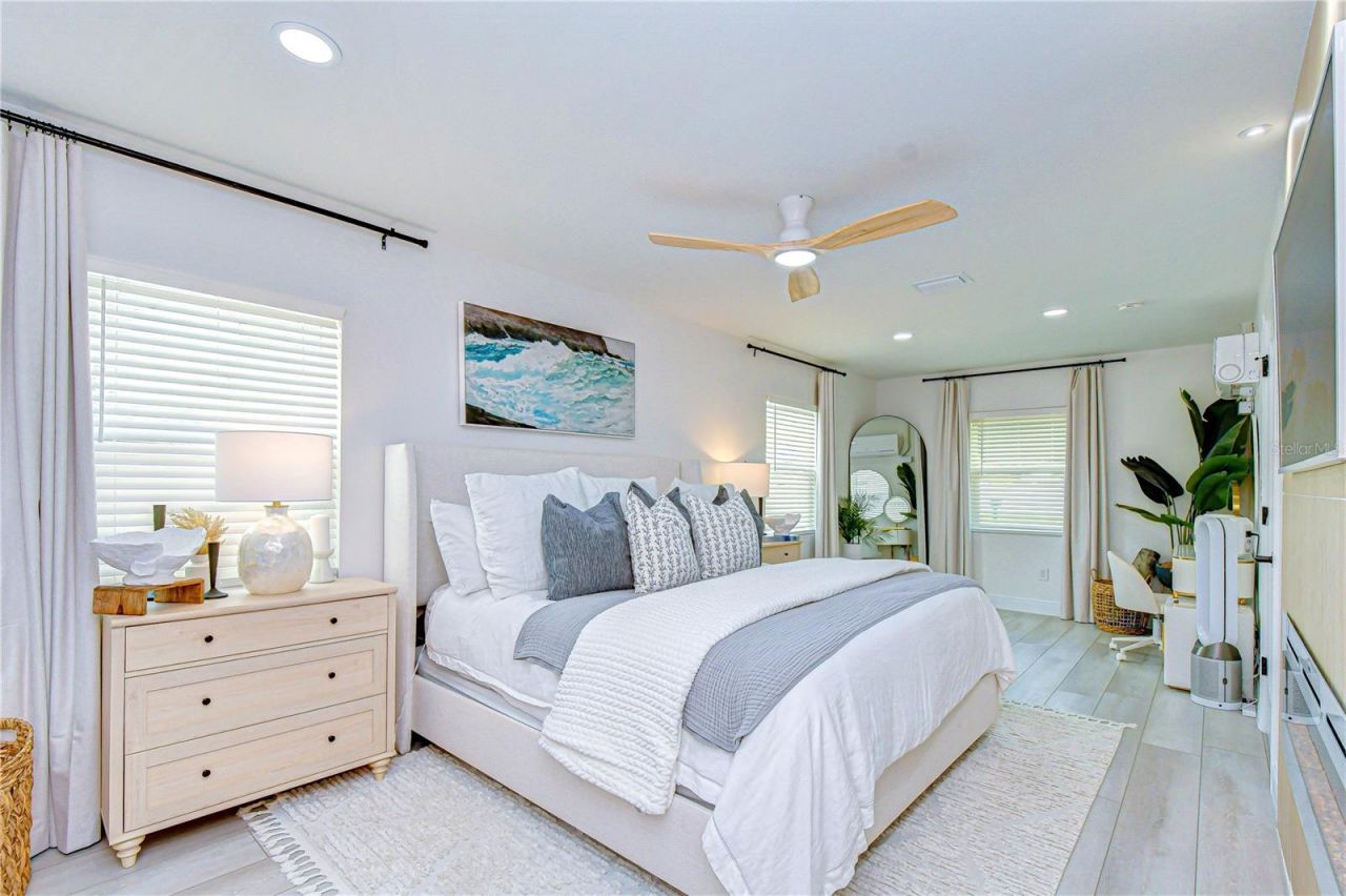 728 Pruitt Drive, Madeira Beach, FL 33708 Photo