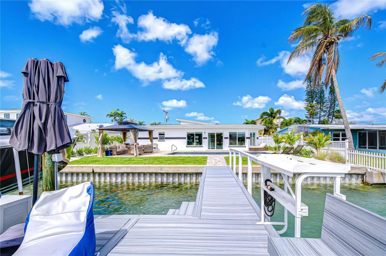 728 Pruitt Drive, Madeira Beach, FL 33708 Photo