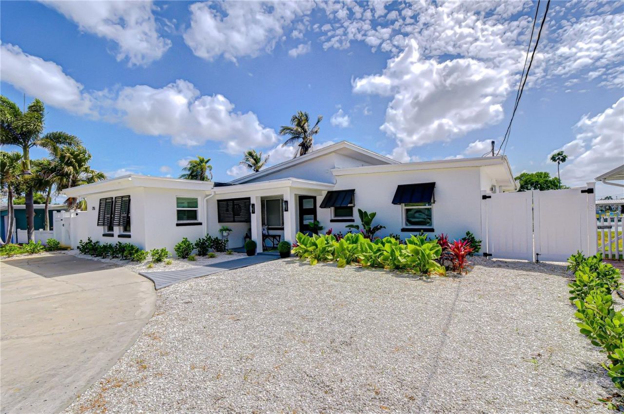 728 Pruitt Drive, Madeira Beach, FL 33708 Photo