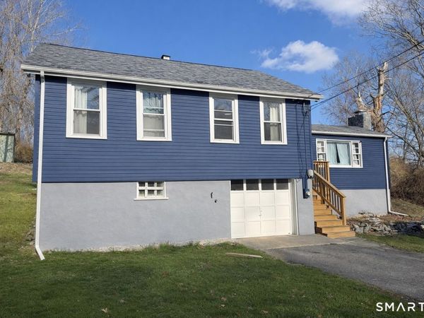 226 Pumpkin Hill, Mystic, CT 06355