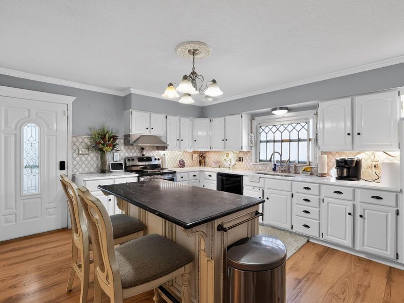 2101 W College Road, Syracuse, OH 45779 Photo 10