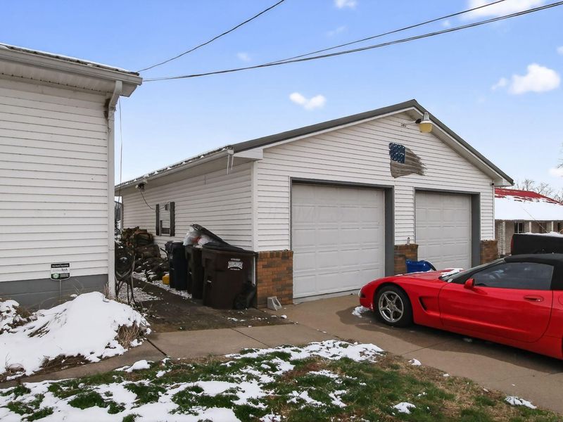 2101 W College Road, Syracuse, OH 45779 Photo 2