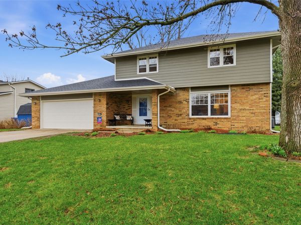 4509 73rd Place , Urbandale, IA 50322