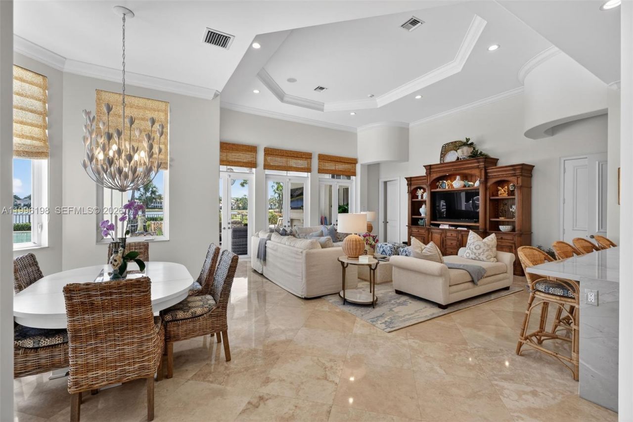 678 Hermitage Cir, Palm Beach Gardens, FL 33410 Photo