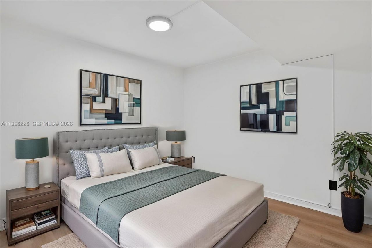 10240 Collins Ave, Unit 206, Bal Harbour, FL 33154 Photo