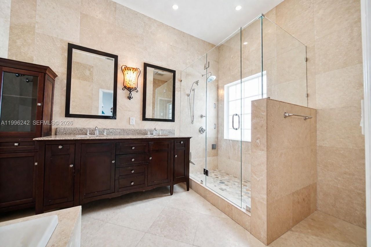 717 Tanglewood Cir, Weston, FL 33327 Photo