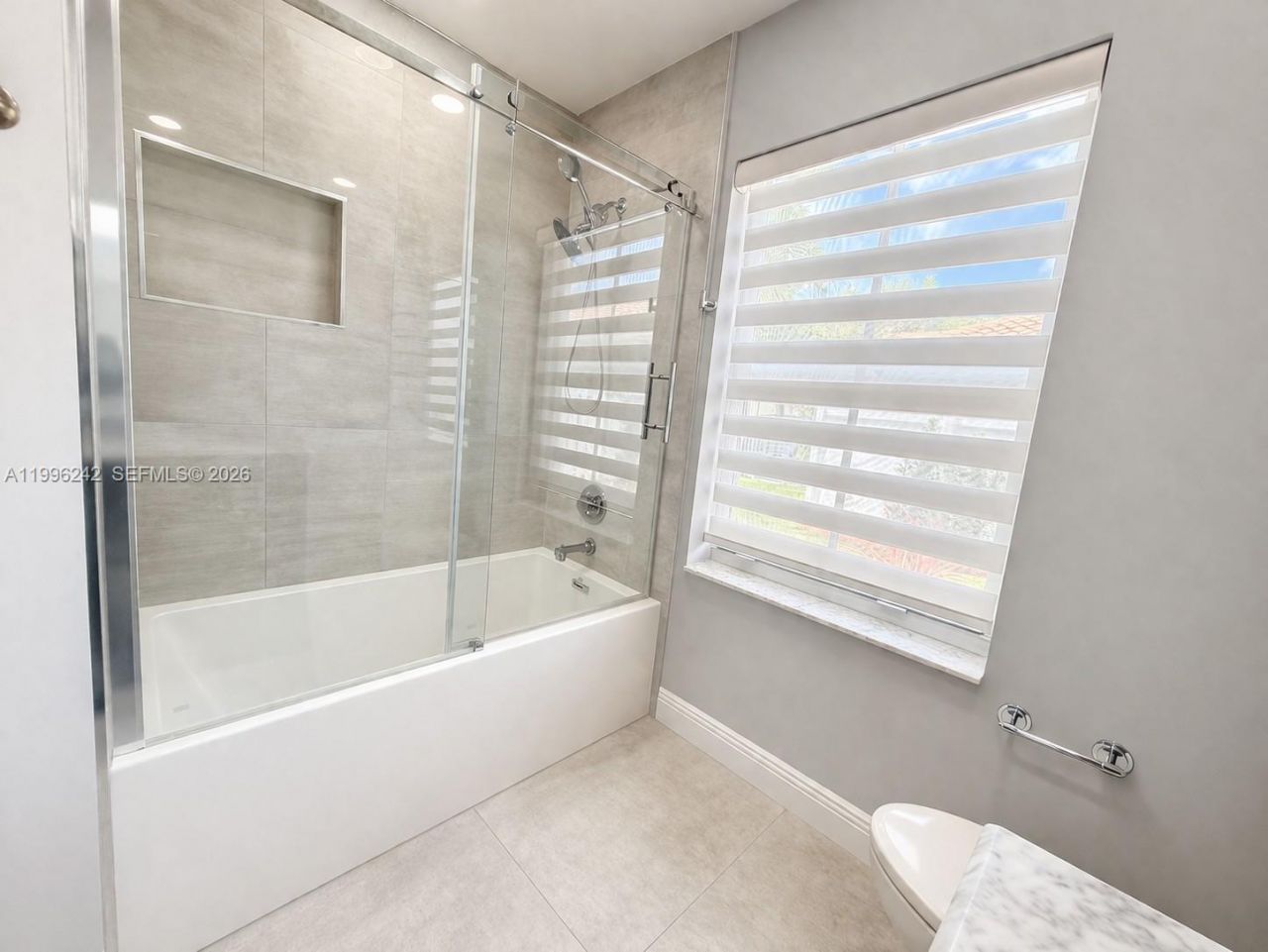 717 Tanglewood Cir, Weston, FL 33327 Photo