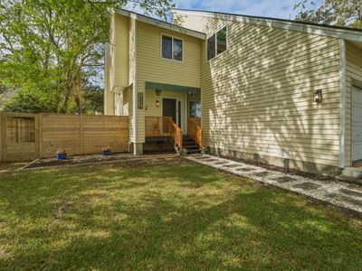 1221 Valley Forge Drive, Charleston, SC 29412