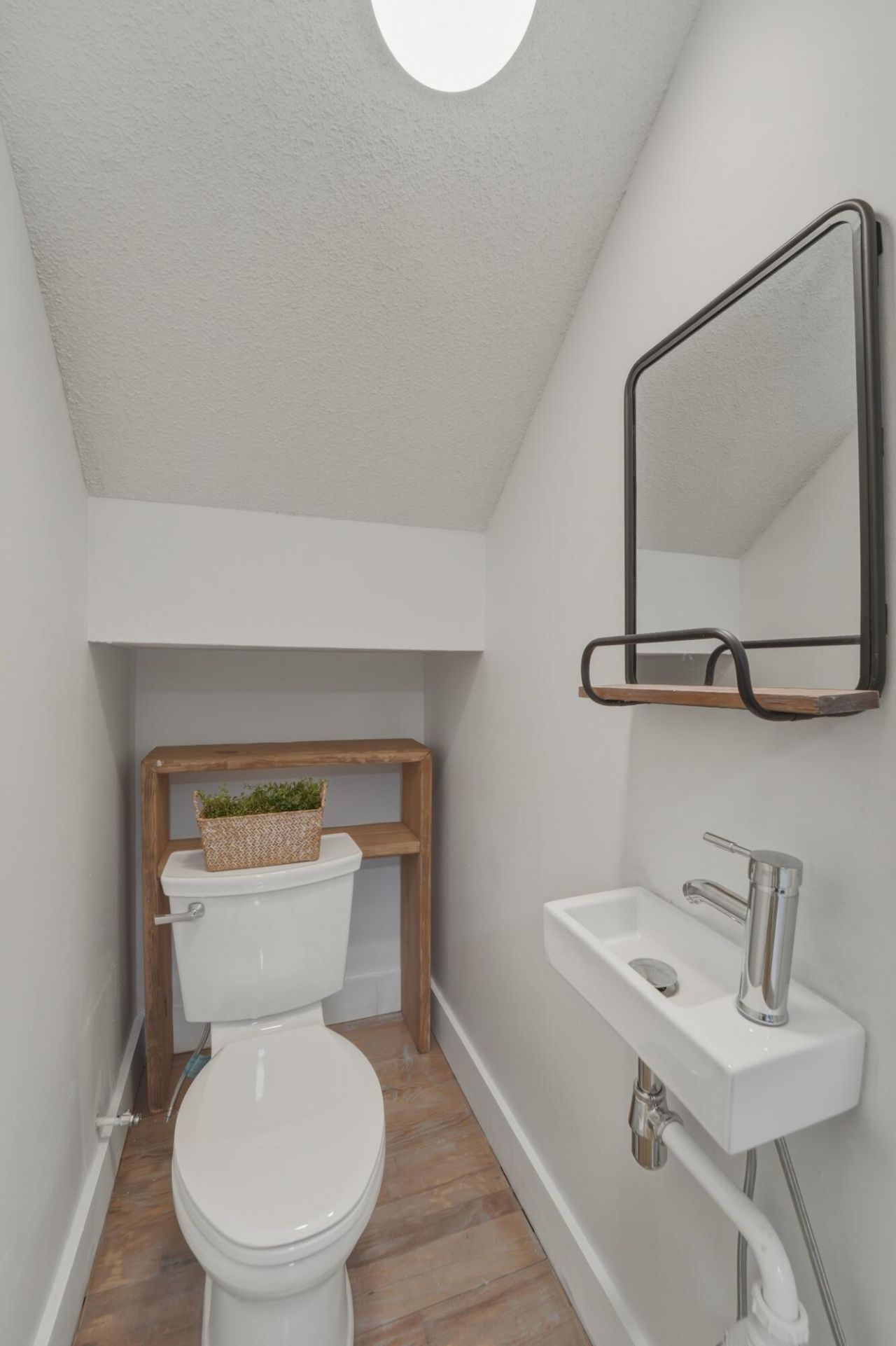 1221 Valley Forge Drive Photo 30