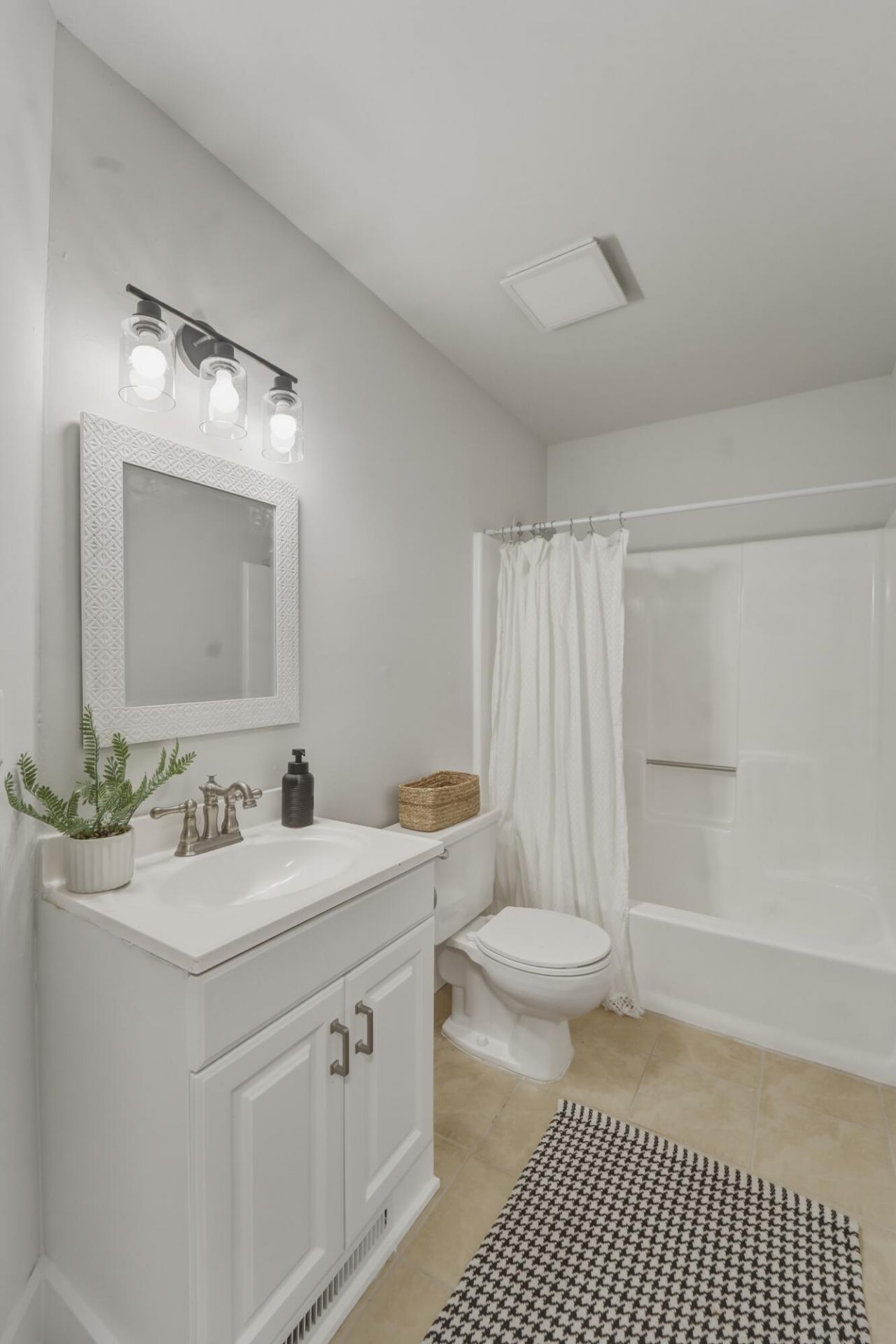 1221 Valley Forge Drive Photo 34