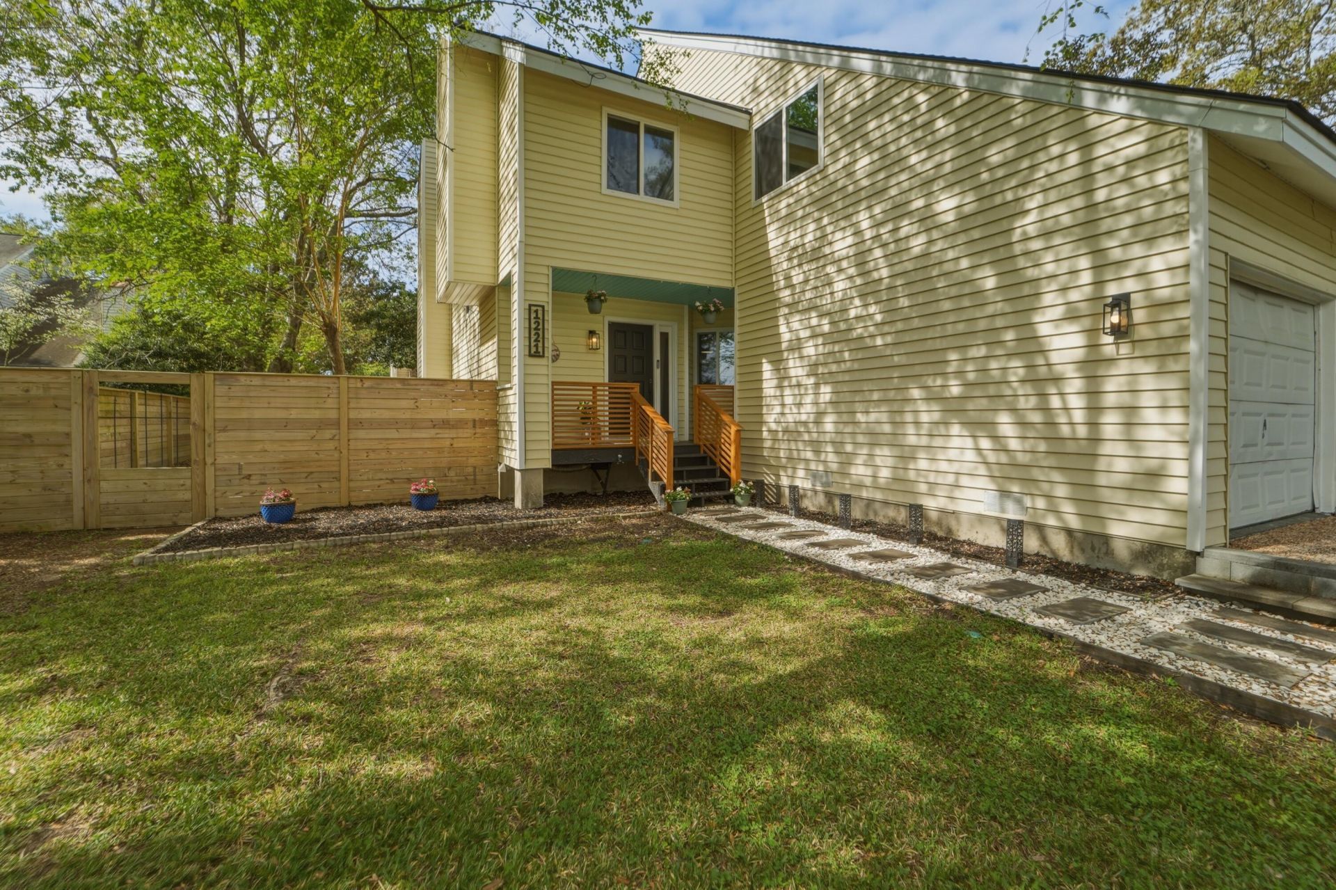 1221 Valley Forge Drive Photo 5