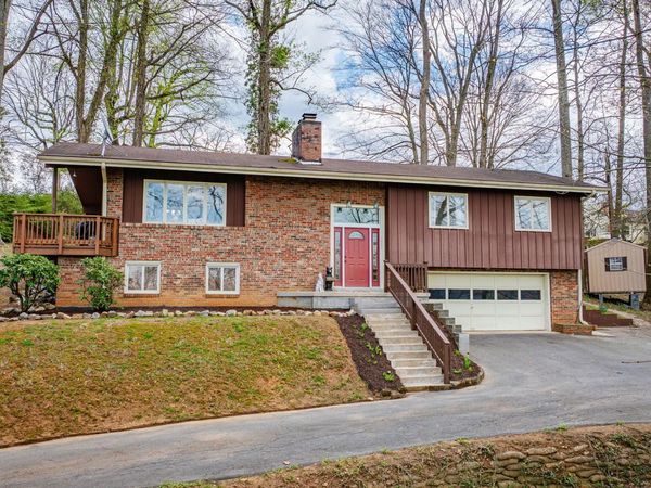 3937 Ridgeline Drive, Kingsport, TN 37664