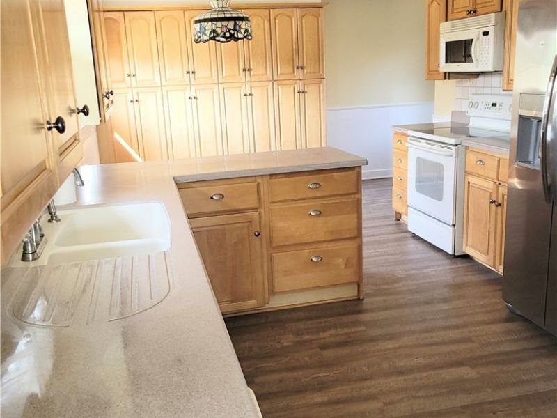 3405 Frazer Avenue NW, Canton, OH 44709 Photo 3