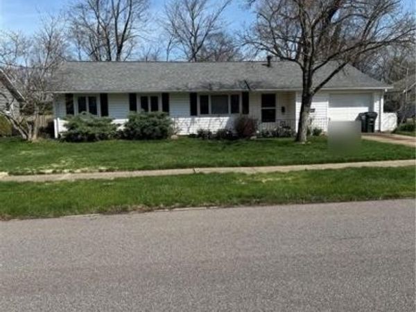 112 Meadow Drive, Berea, OH 44017