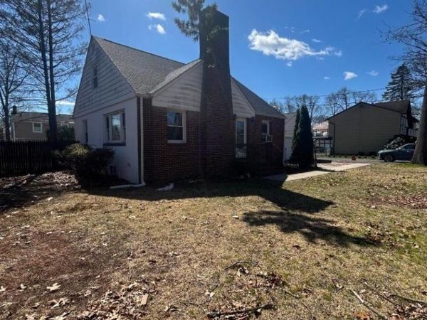 1529 W 7Th St, Piscataway, NJ 08854