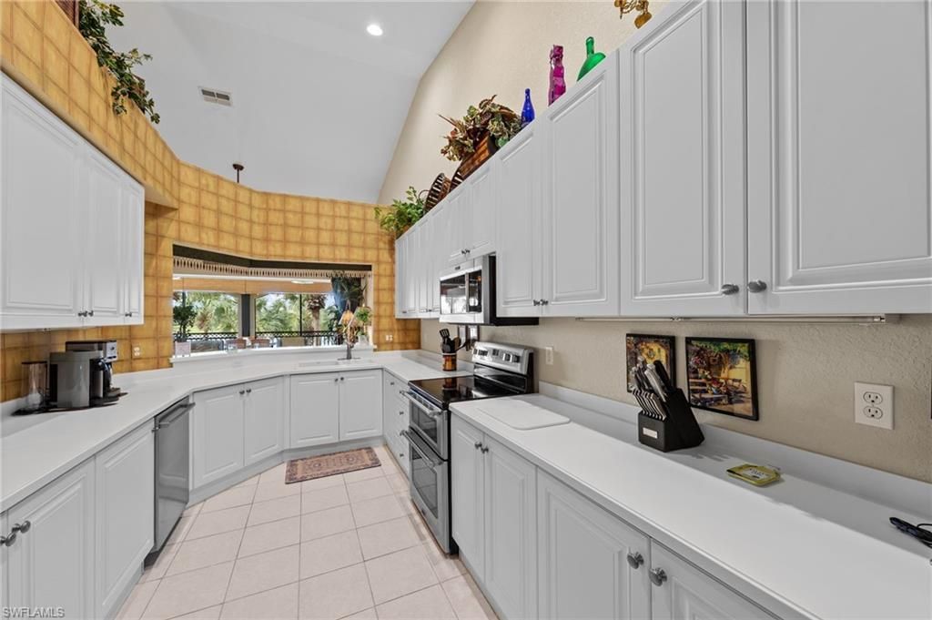 3920 Deer Crossing Ct, Unit 202, Naples, FL 34114 Photo