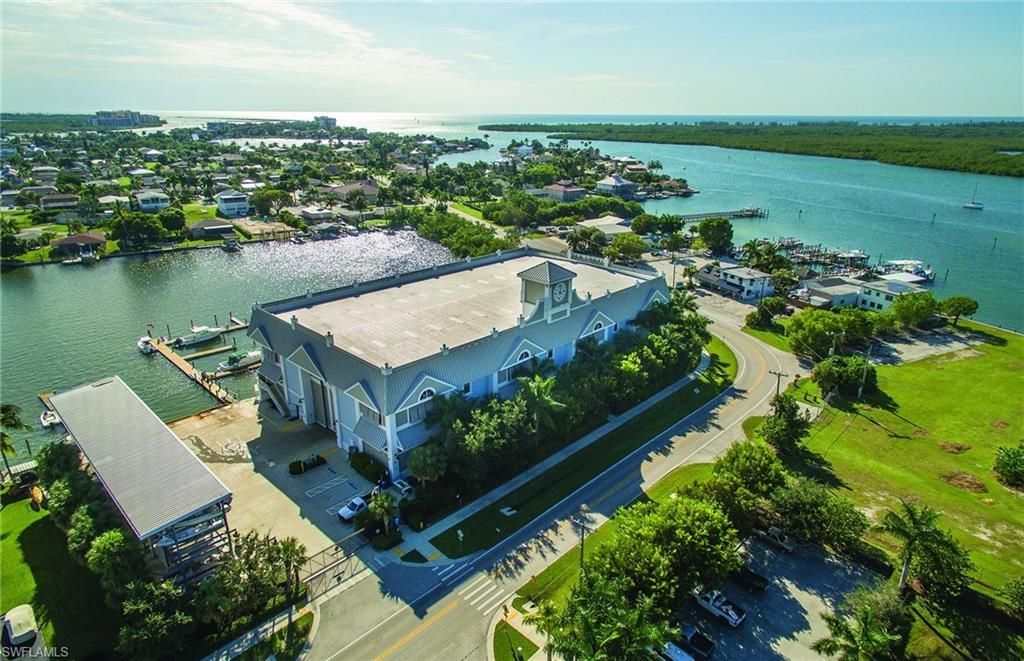 3920 Deer Crossing Ct, Unit 202, Naples, FL 34114 Photo