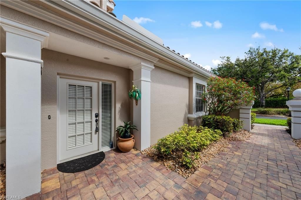 3920 Deer Crossing Ct, Unit 202, Naples, FL 34114 Photo