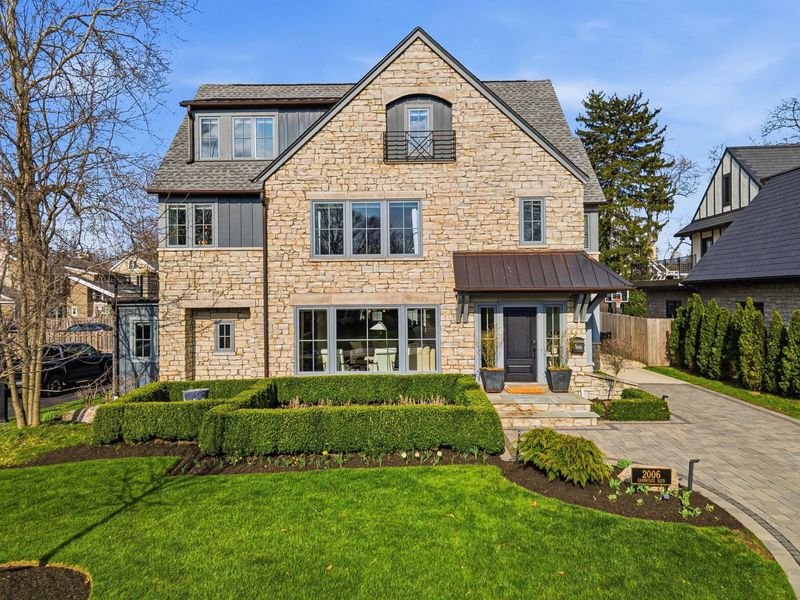 2006 Cambridge Boulevard, Columbus, OH 43221 Photo 1