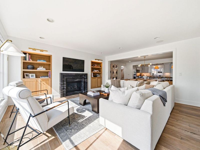 2006 Cambridge Boulevard, Columbus, OH 43221 Photo 8