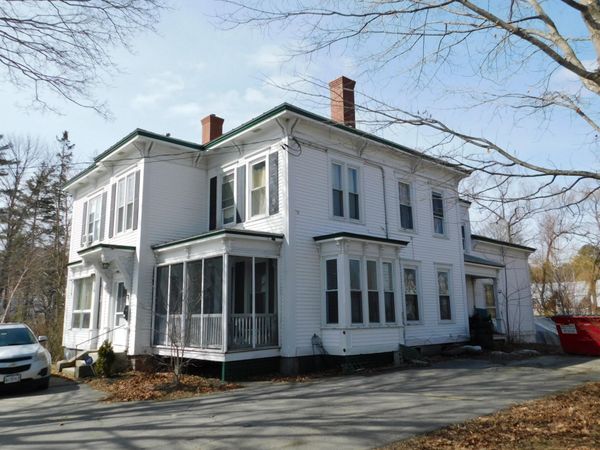 37 Elm Street, Skowhegan, ME 04976