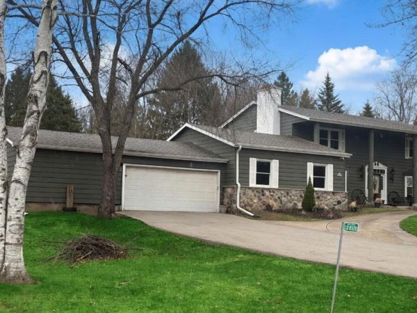 S28W30310 West End Ln, Genesee, WI 53188