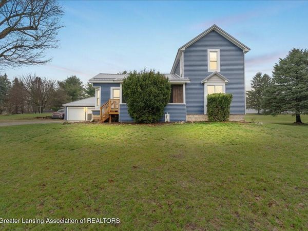 637 Looking Glass Avenue, Portland, MI 48875