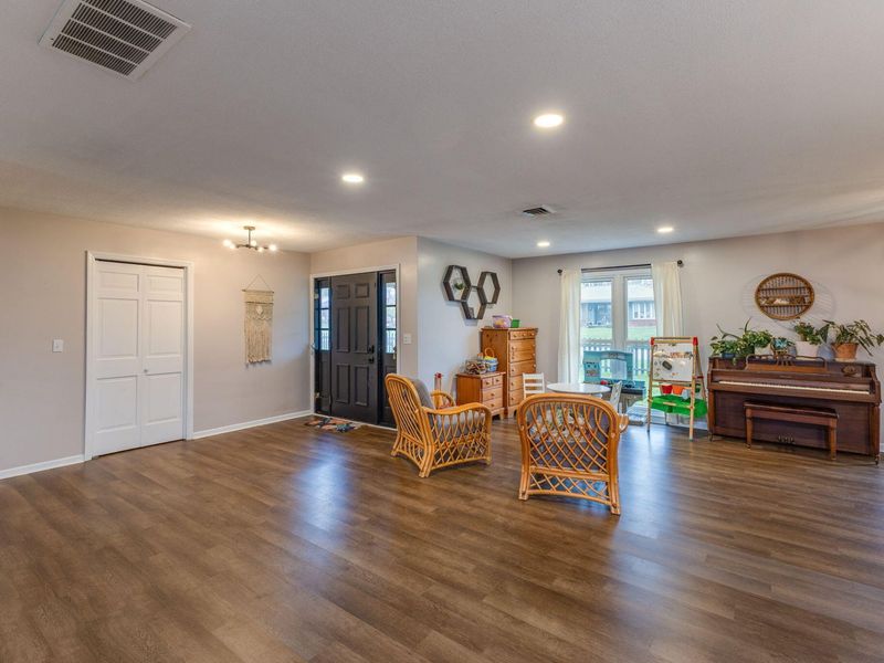 415 Wildrose Lane, Greenville, OH 45331 Photo 9