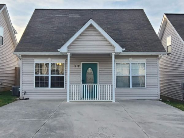 917 Hazelbrook Way , Knoxville, TN 37912