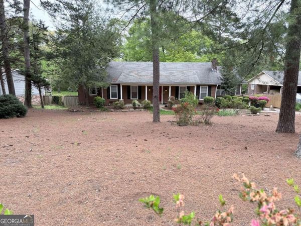 3033 Riviera Drive NW, Conyers, GA 30012