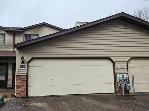8781 Maplebrook Parkway N, Brooklyn Park, MN 55445