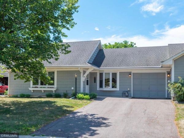 518 Devonshire Drive, Norwood Young America, MN 55397