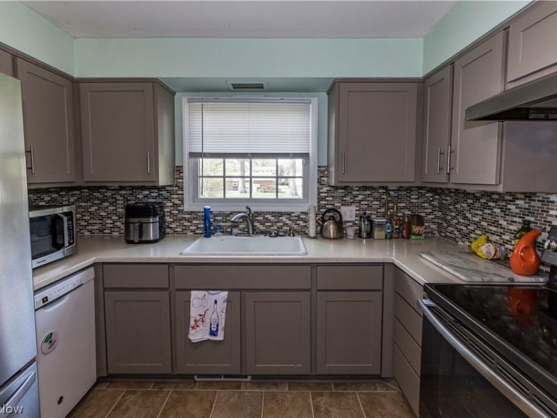 4607 Woodside Avenue NW, Canton, OH 44709 Photo 7