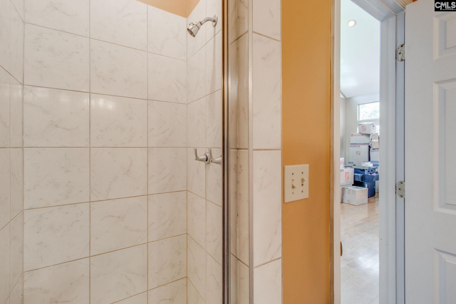 112 Chippenham Circle Photo 18