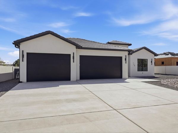 128 Los Ranchos Road NW, Albuquerque, NM 87107