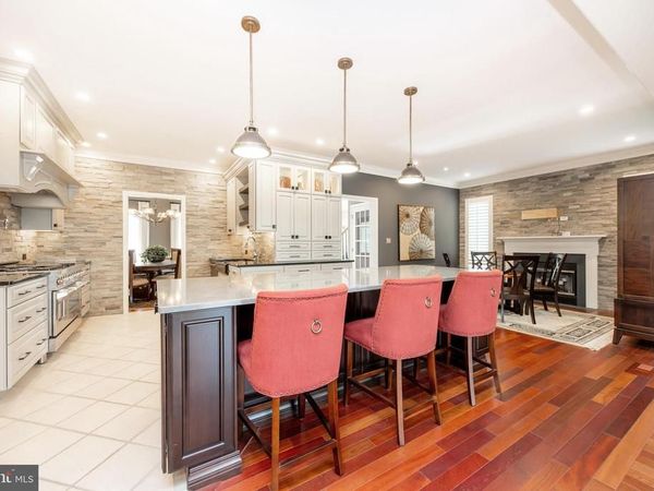 3 HUNTER DRIVE, GLENMOORE, PA 19343