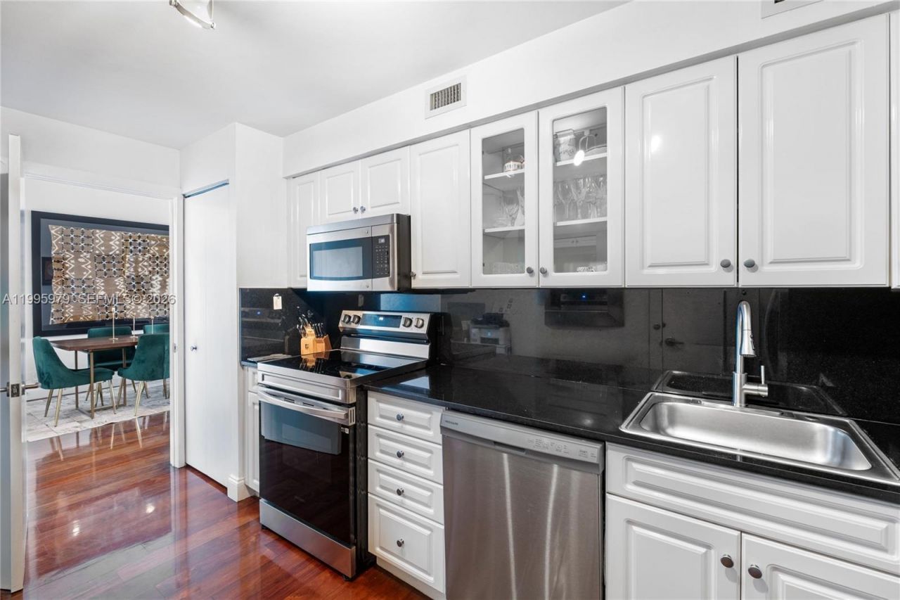 6770 Indian Creek Dr, Unit TSM, Miami Beach, FL 33141 Photo