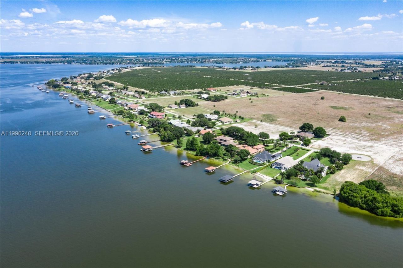 491 Sunset Point Dr Lake Placid, Lake Placid, FL 33852 Photo