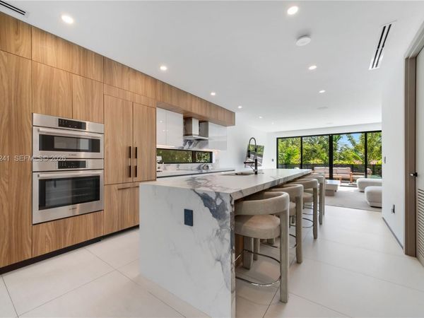 420 SW 15th Rd, Unit 420, Miami, FL 33129