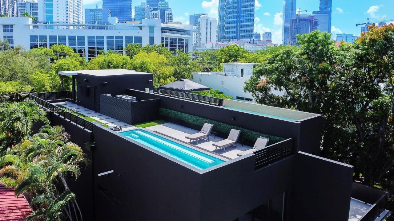 420 SW 15th Rd, Unit 420, Miami, FL 33129 Photo