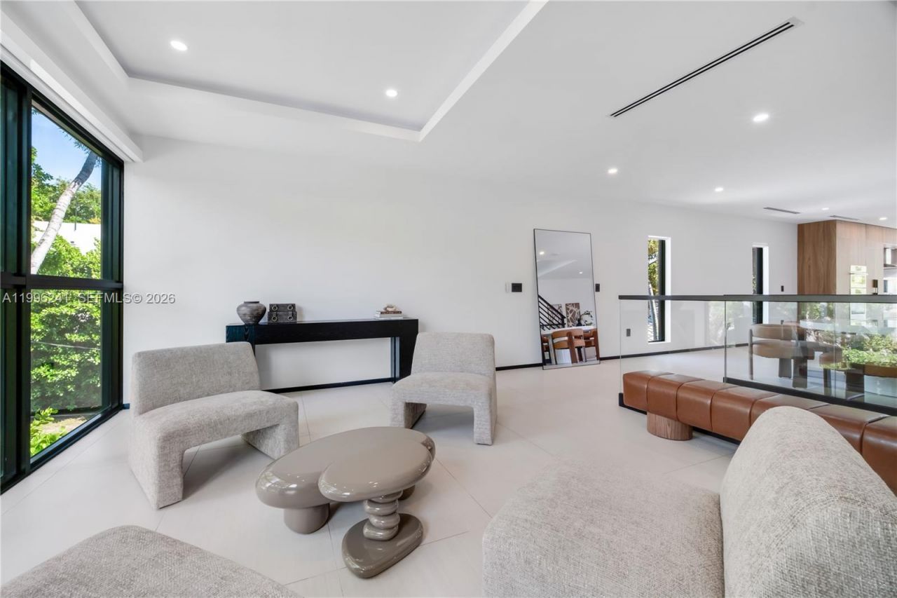 420 SW 15th Rd, Unit 420, Miami, FL 33129 Photo