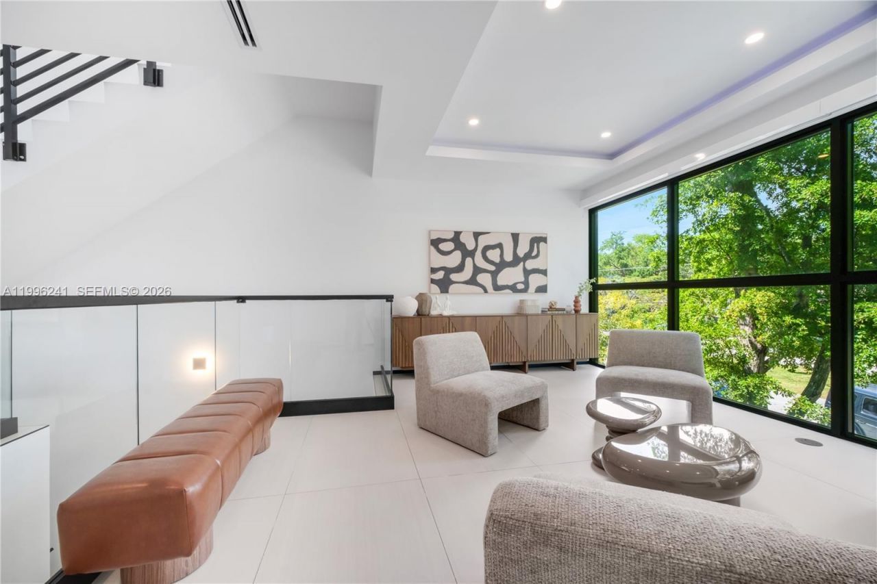 420 SW 15th Rd, Unit 420, Miami, FL 33129 Photo