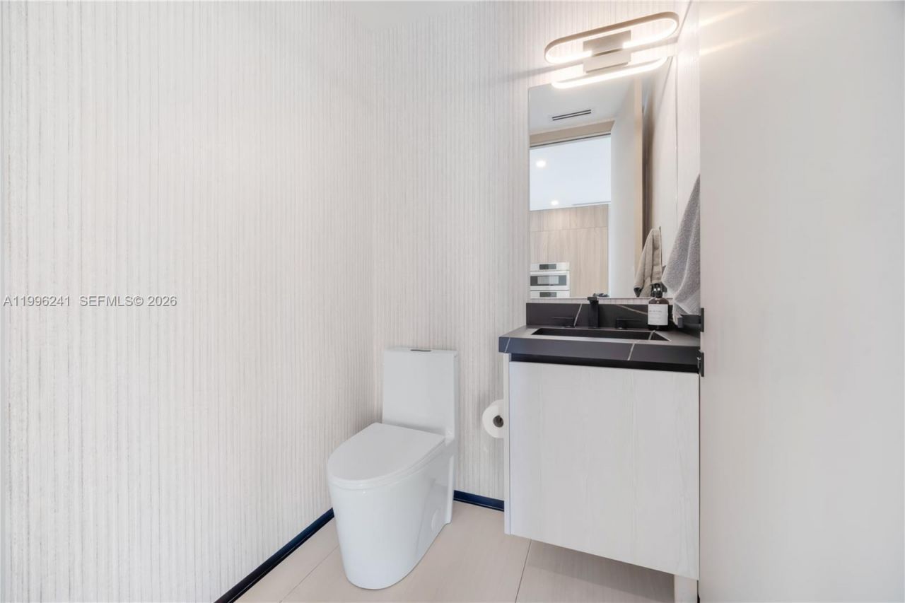 420 SW 15th Rd, Unit 420, Miami, FL 33129 Photo