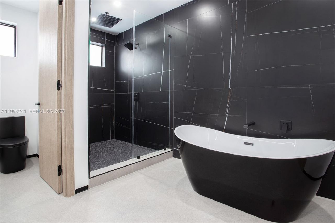 420 SW 15th Rd, Unit 420, Miami, FL 33129 Photo