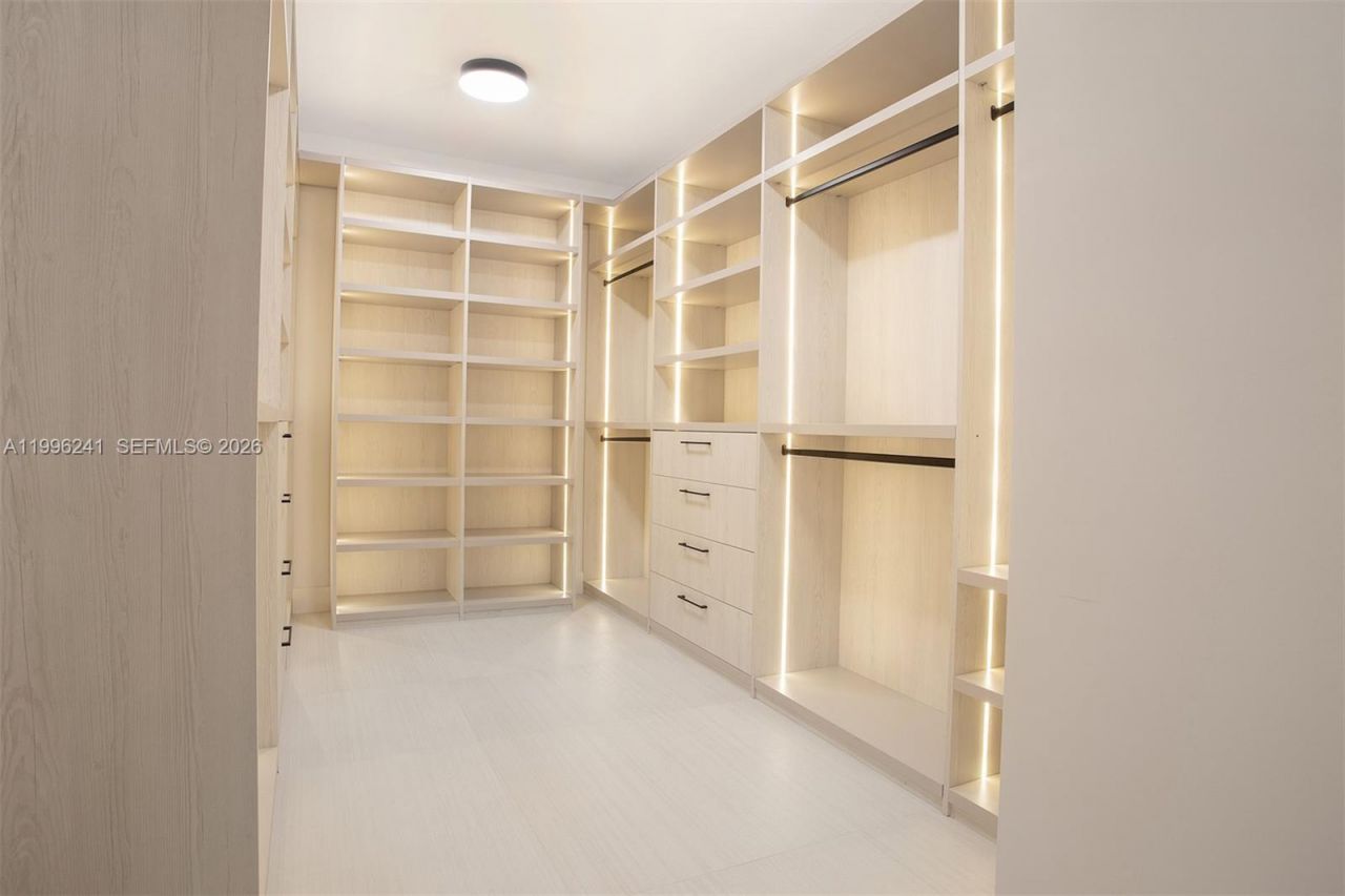 420 SW 15th Rd, Unit 420, Miami, FL 33129 Photo