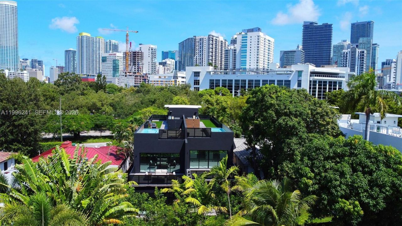 420 SW 15th Rd, Unit 420, Miami, FL 33129 Photo