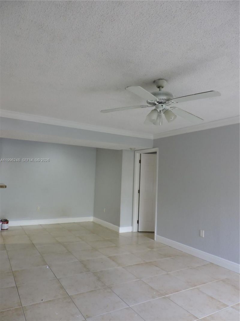 15610 SW 105 Ln, Unit 605, Miami, FL 33196 Photo