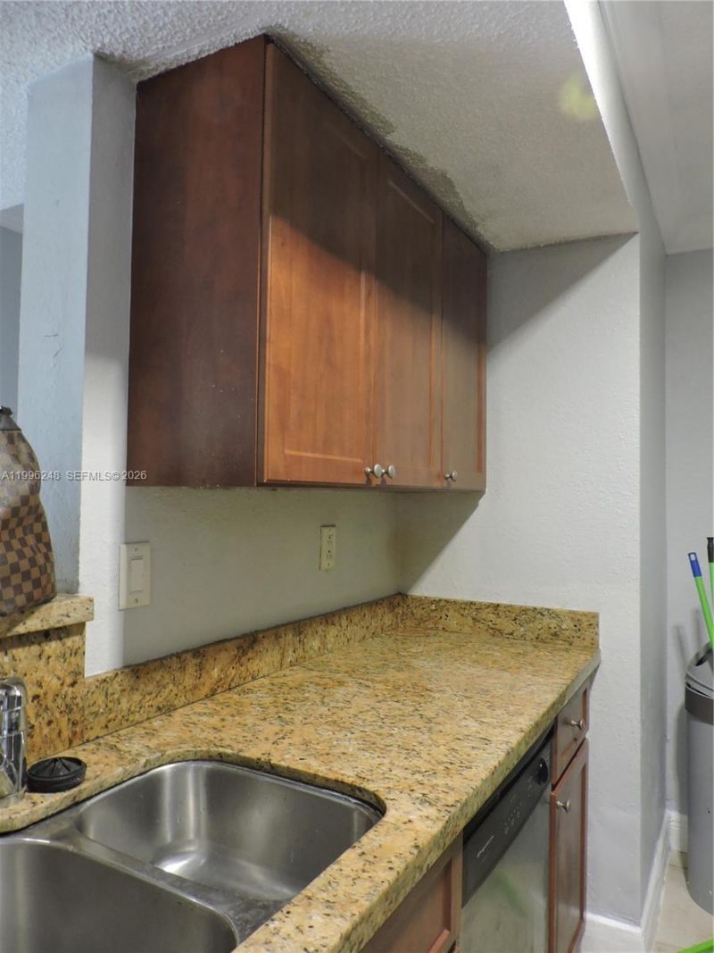 15610 SW 105 Ln, Unit 605, Miami, FL 33196 Photo