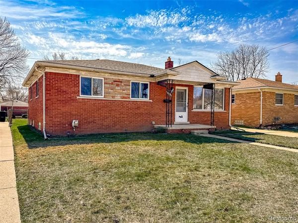 20848 Walton Street, St. Clair Shores, MI 48081