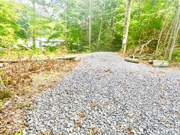 1243 Sourwood Honey Drive, Sevierville, TN 37876